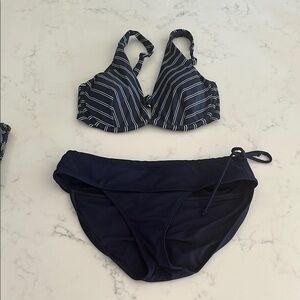 Athleta Navy Striped Bikini Set 32 D/DD top & Small Bottoms